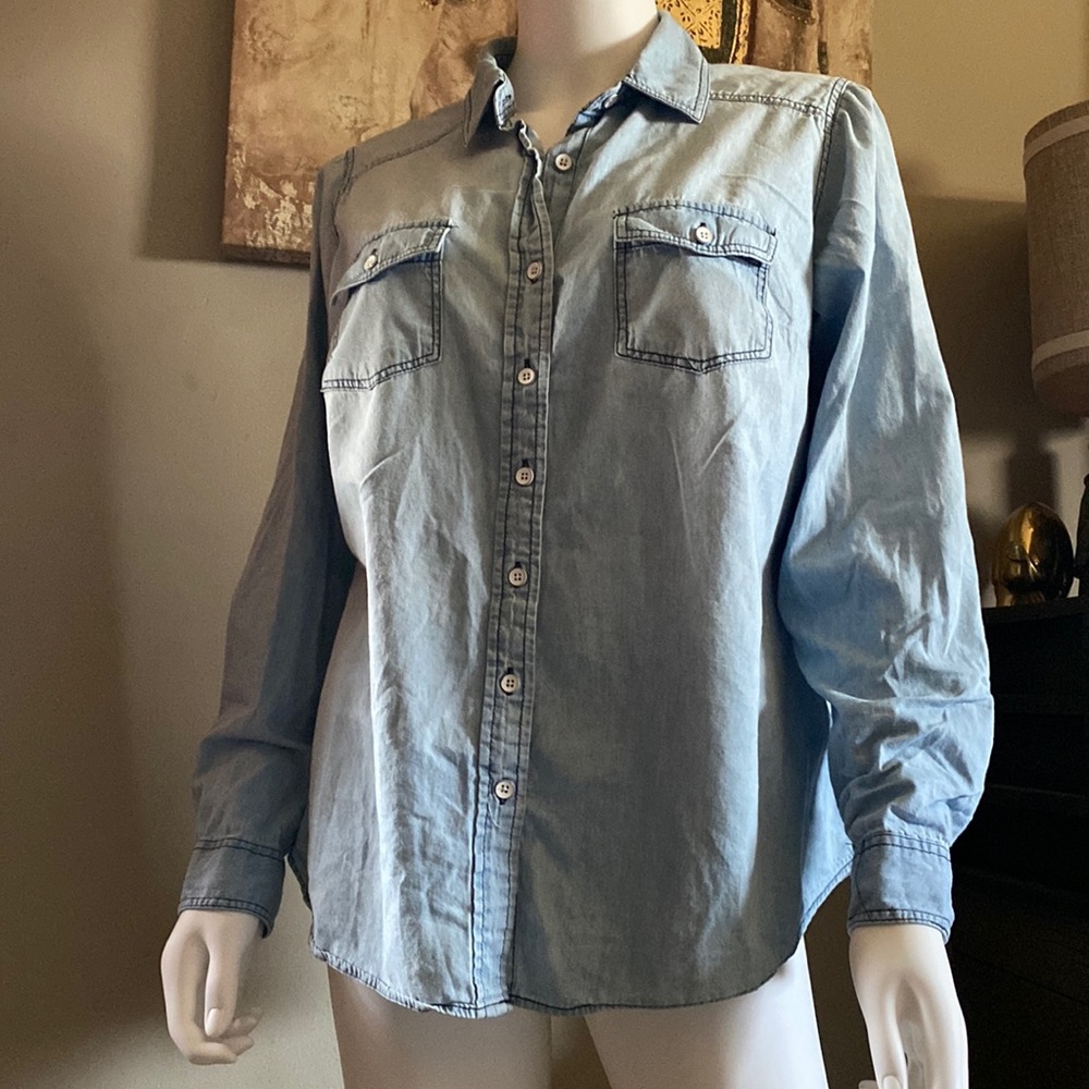 Torrid - Picture 1 of 5